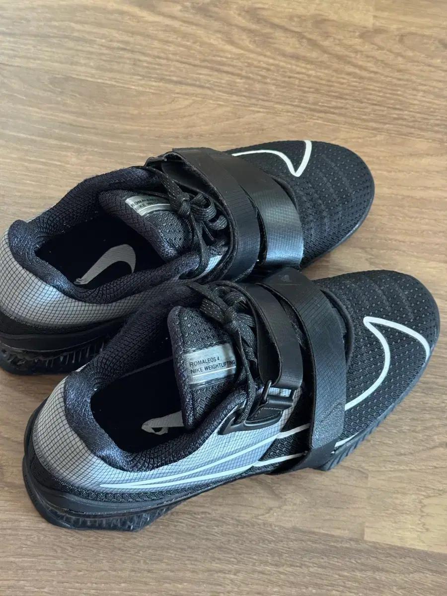 나이키 로말레오스4 웨이트리프팅 블랙 [ 245 ]