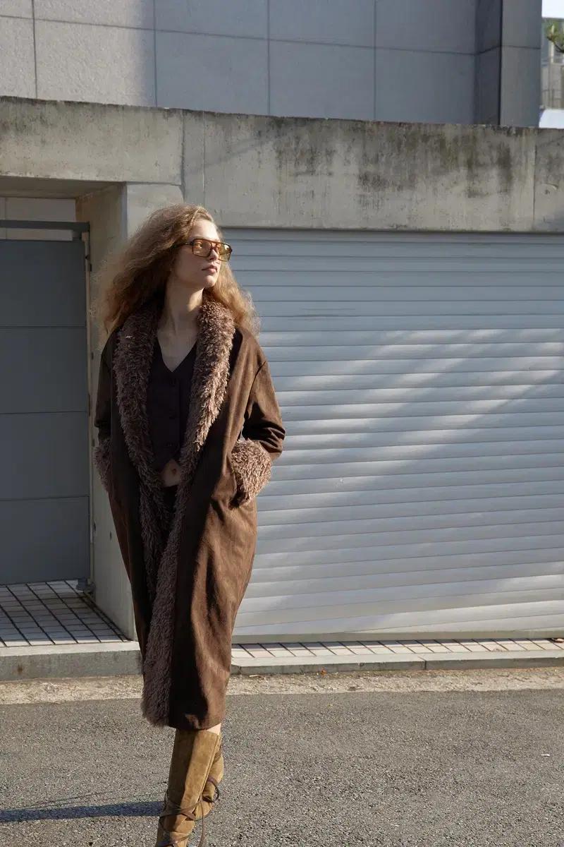 Jijivisha 지지비샤 퍼 무스탕 코트 (팔로마울 기마구아스