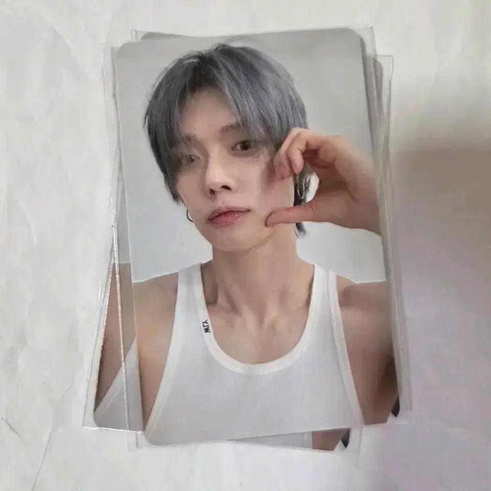 투바투 연준 솔로 포카 포토카드 럭드럭키드로우no labels 노레이블즈