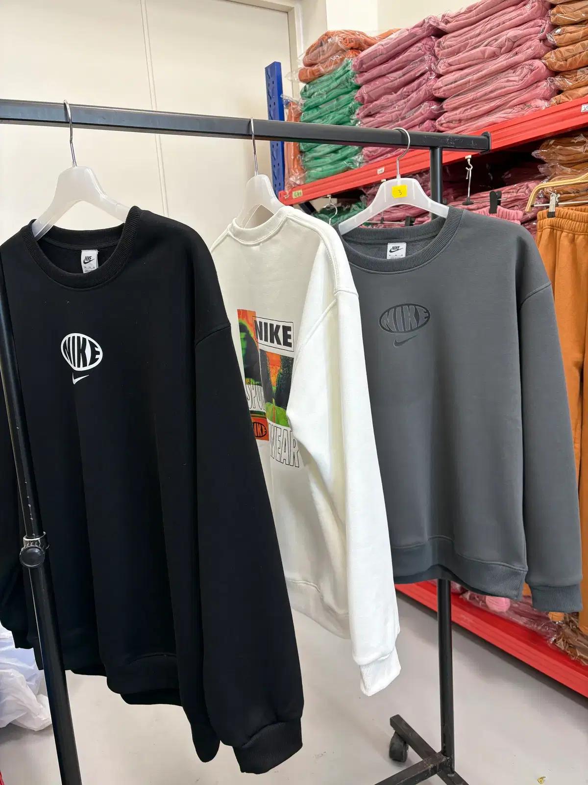 나이키 센터 크루넥 맨트맨