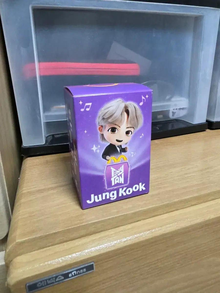 BTS Tiny Tan 정국 피규어 맥도날드 해피밀