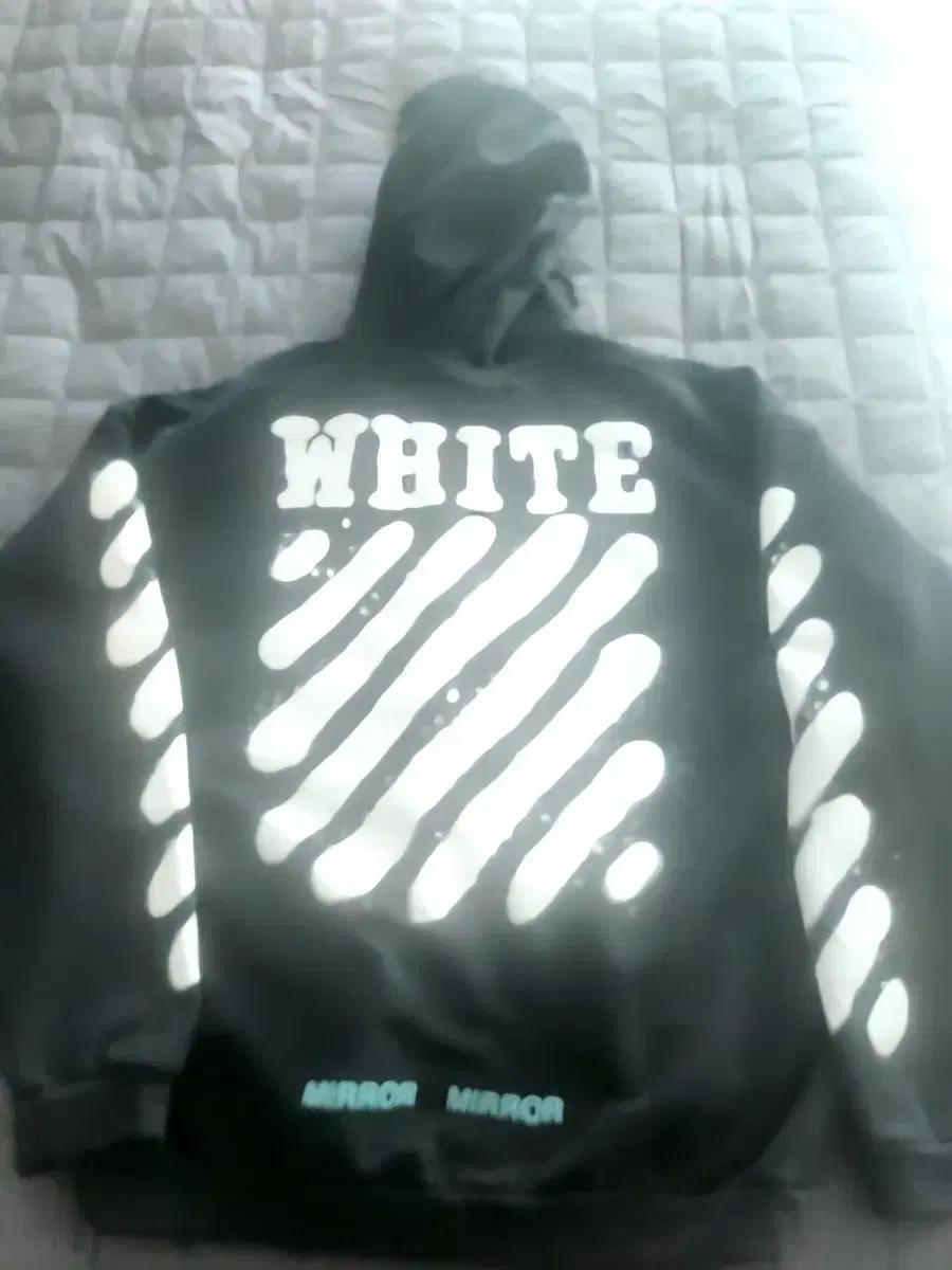 오프화이트 블랙 후드티