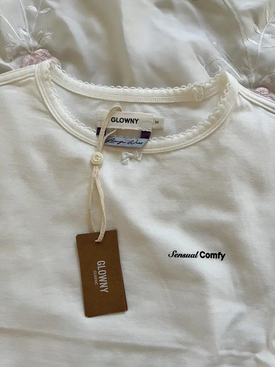 Glowny 글로니 레이스 반팔 티