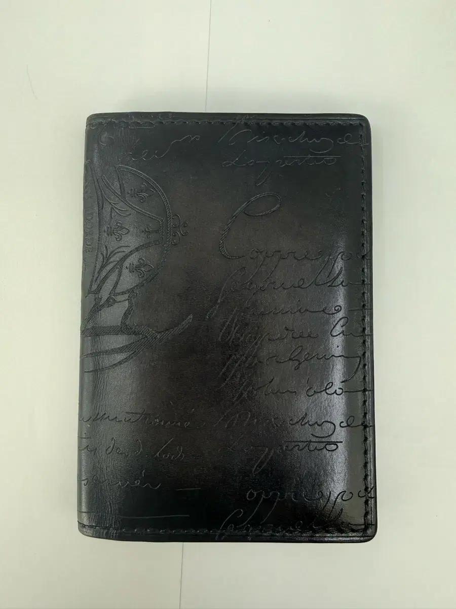 벨루티 카드지갑