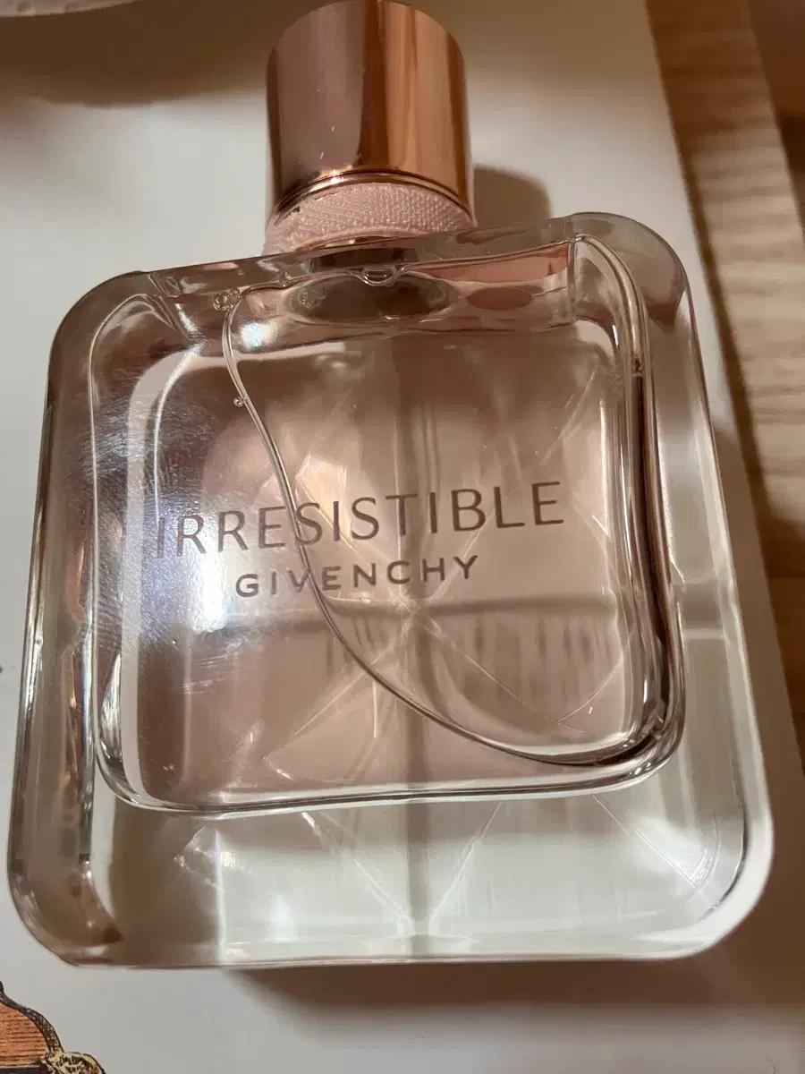 국문택 지방시 이레지스터블 35ml