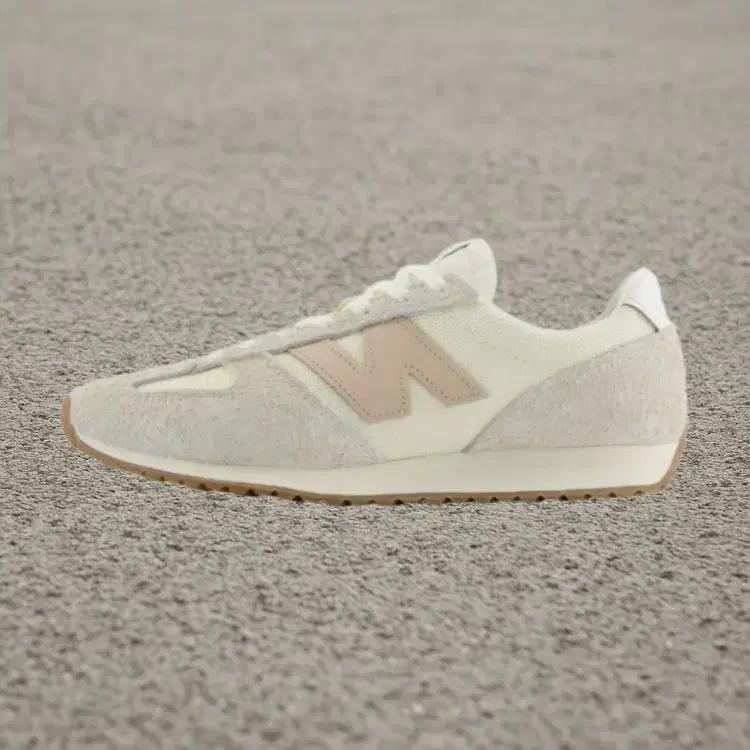 뉴발란스 운동화 러닝화/NBP7FF011A / U471KAA (BEIGE