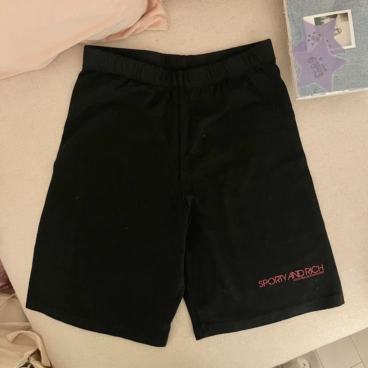 정품/새상품 SPORTY&RICH 스포티앤리치 블랙 바이커 러닝 쇼츠