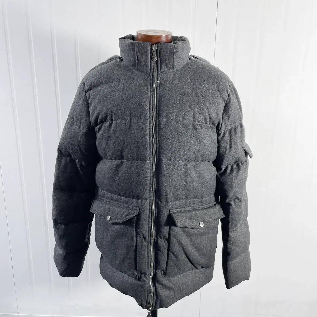 F1 피레넥스 다운패딩점퍼 100사이즈