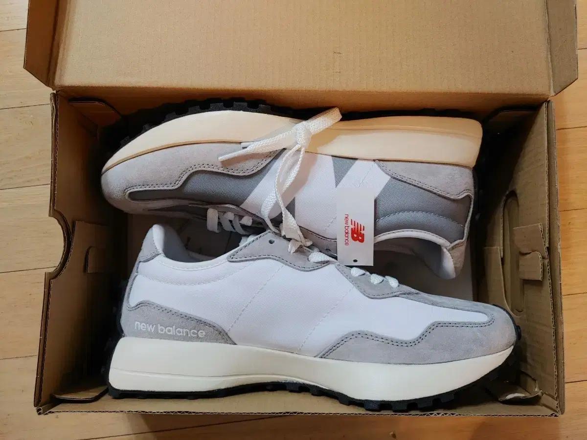 뉴발란스 327 로우탑 스니커즈 그레이 화이트 MS327LAB