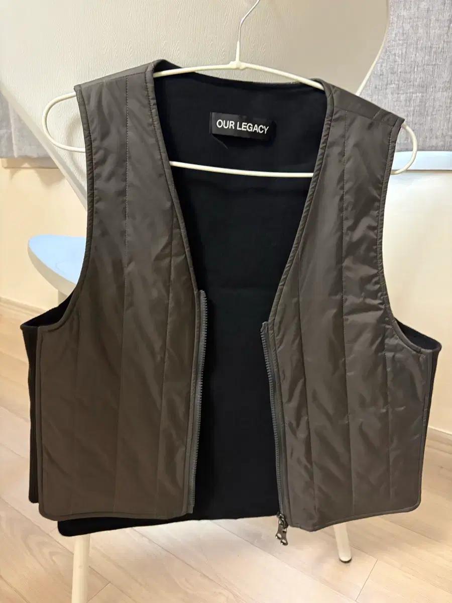 아워레가시 퀼팅베스트