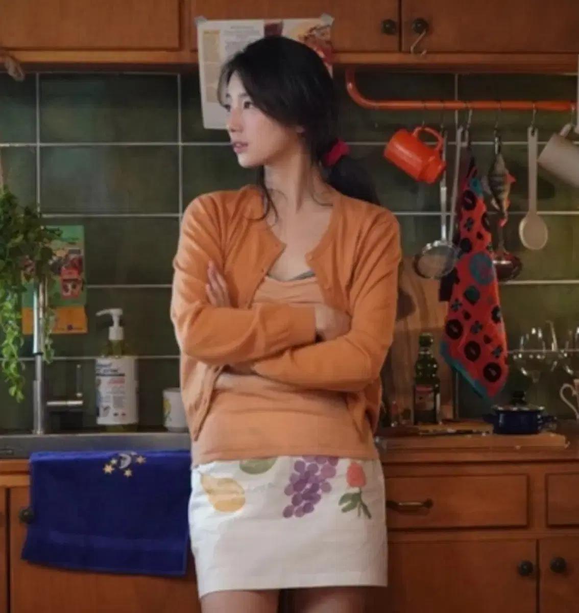 Sinoon 시눈 가디건 애프리콧 수지 착용 새상품 급처