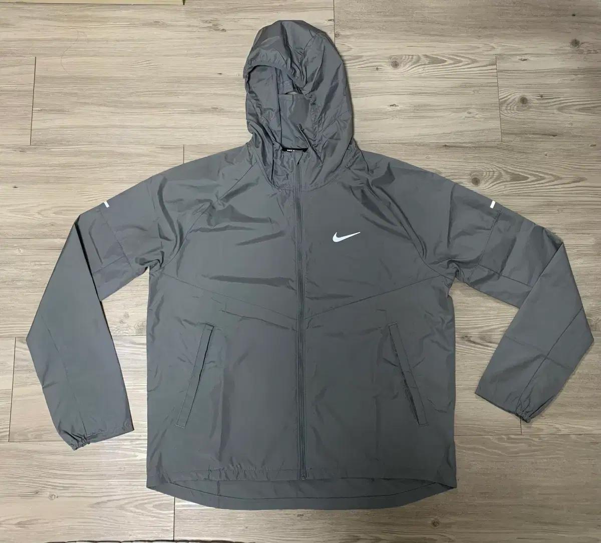 나이키 바람막이 L
