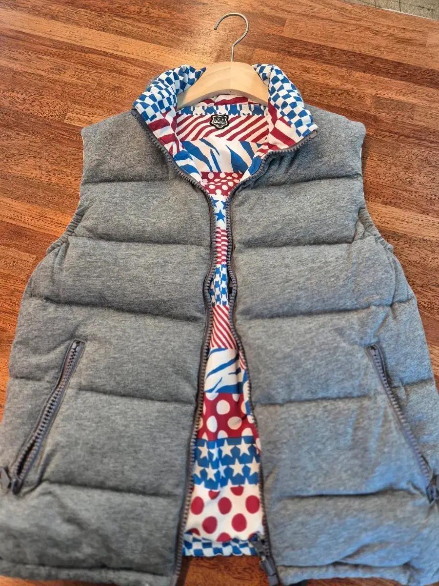 오츠카 타이거 Onitsuka Tiger 리버시블 패딩 조끼 M