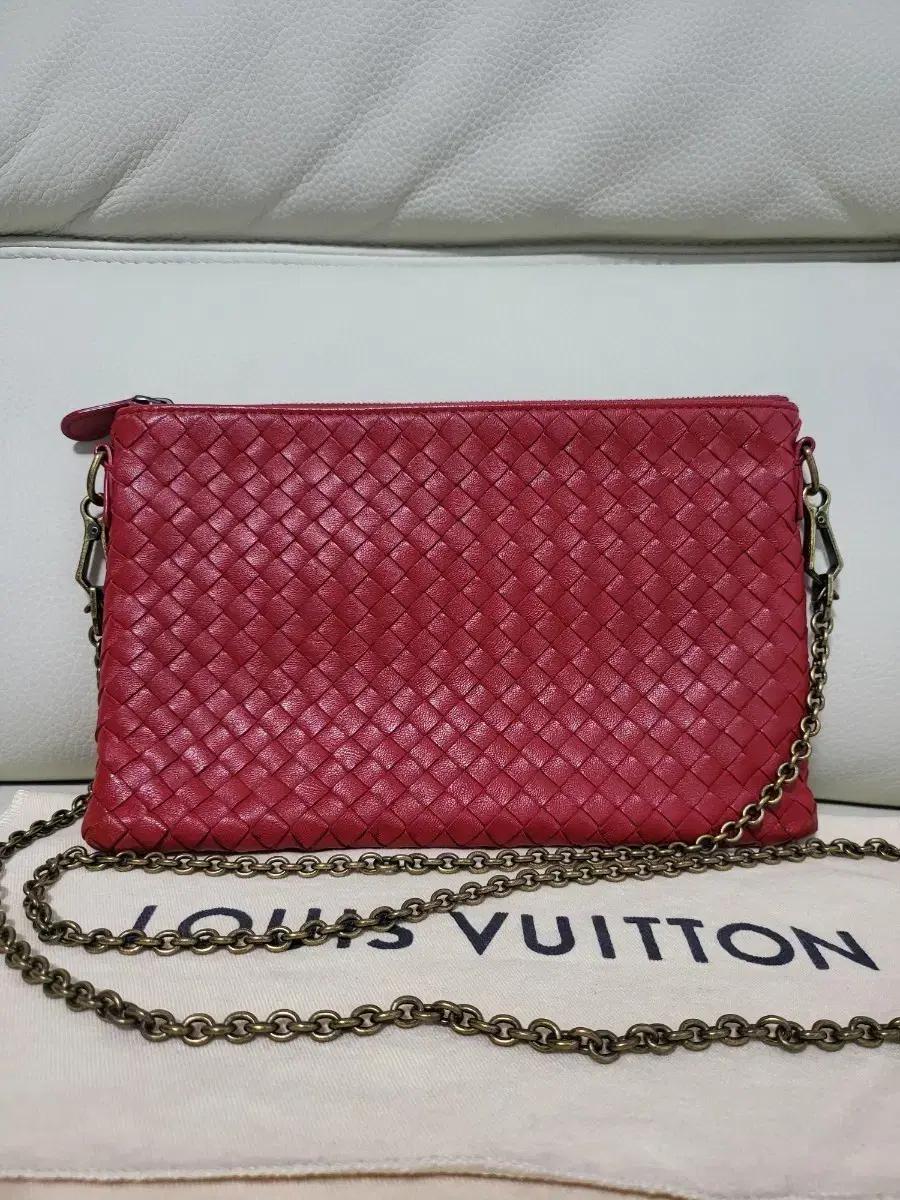 보테가베네타 체인스트랩 클러치백 정품