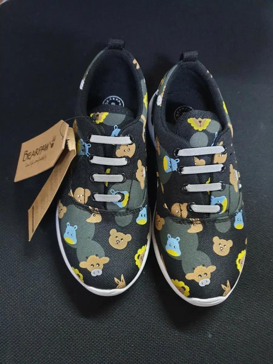 베어파우 아동 스니커즈 새상품 190