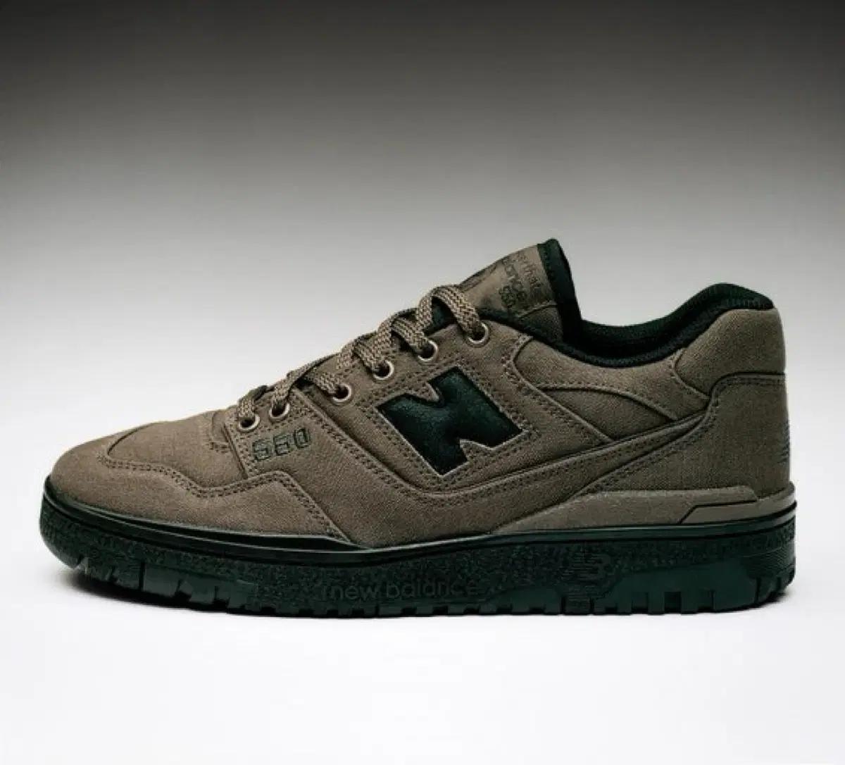 240)뉴발란스x디스이즈네버댓 550브라운