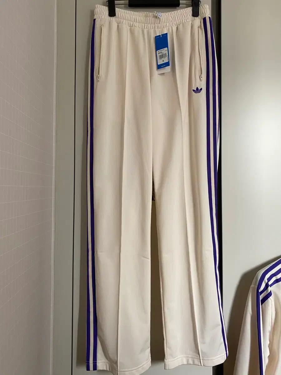 새상품) 아디다스 남녀공용 BB트랙팬츠 화이트퍼플