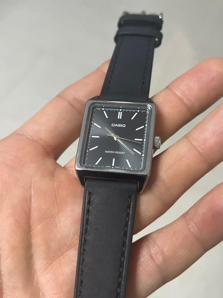 카시오 MTP-V007 탱크