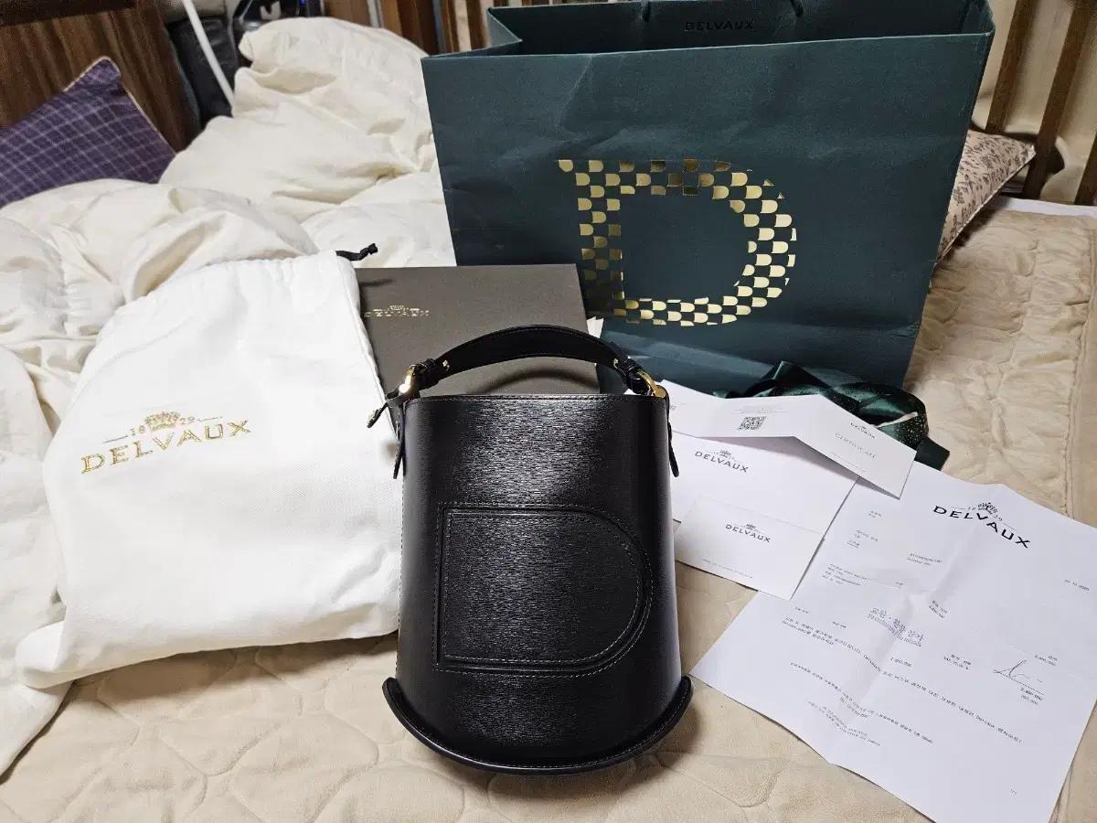 델보 브리앙 버킷백 블랙 새상품급