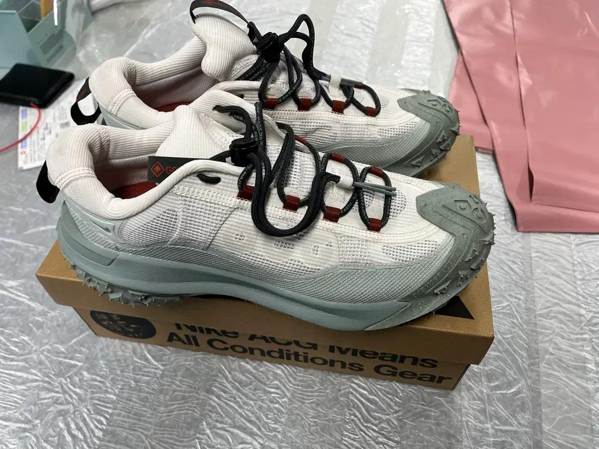 나이키 ACG 마운틴플라이2 교환 혹은 판매