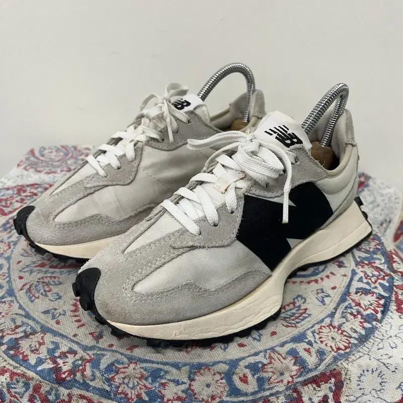 뉴발란스 327 운동화 스니커즈 235 E00612