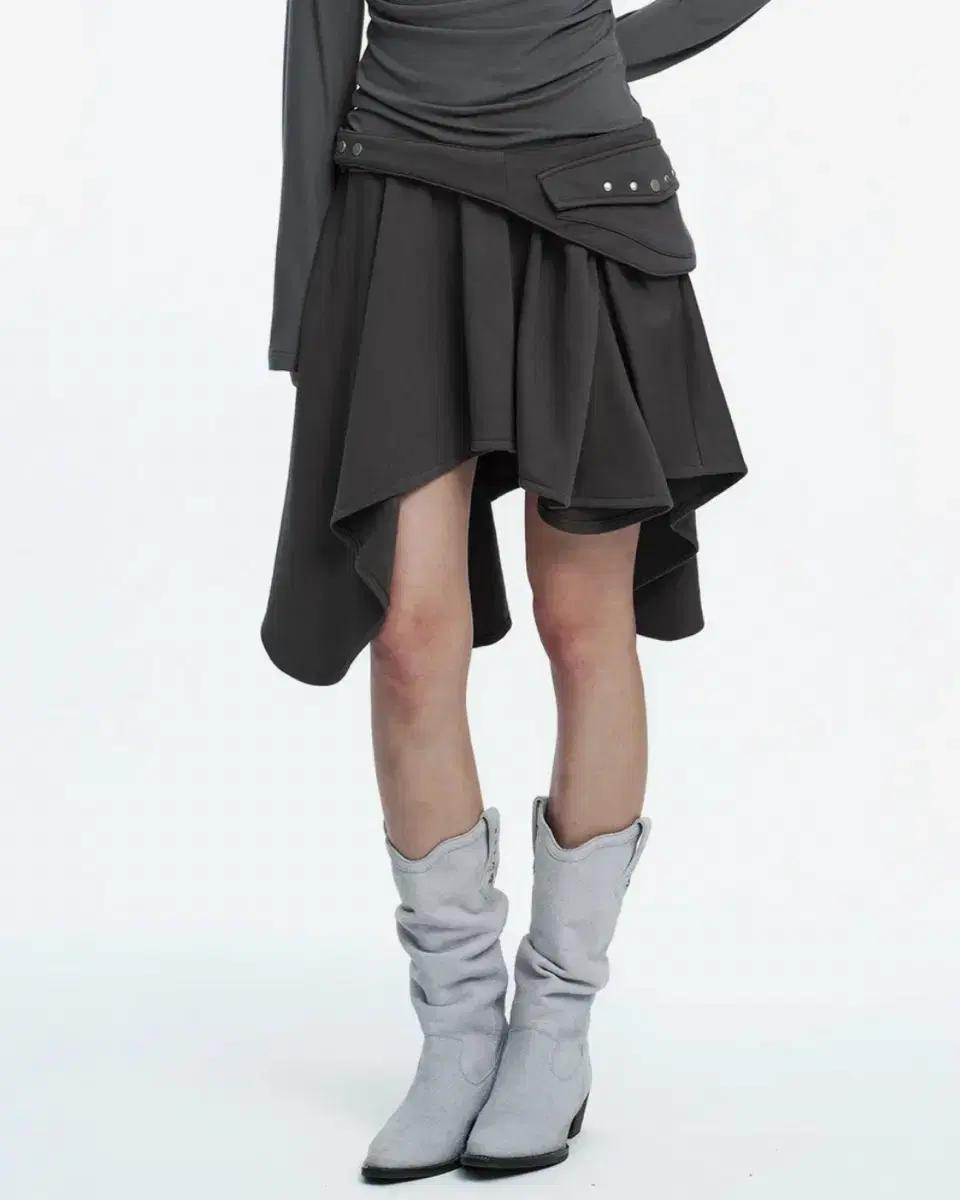 러프넥 벨티드 포켓 드레이프 스커트