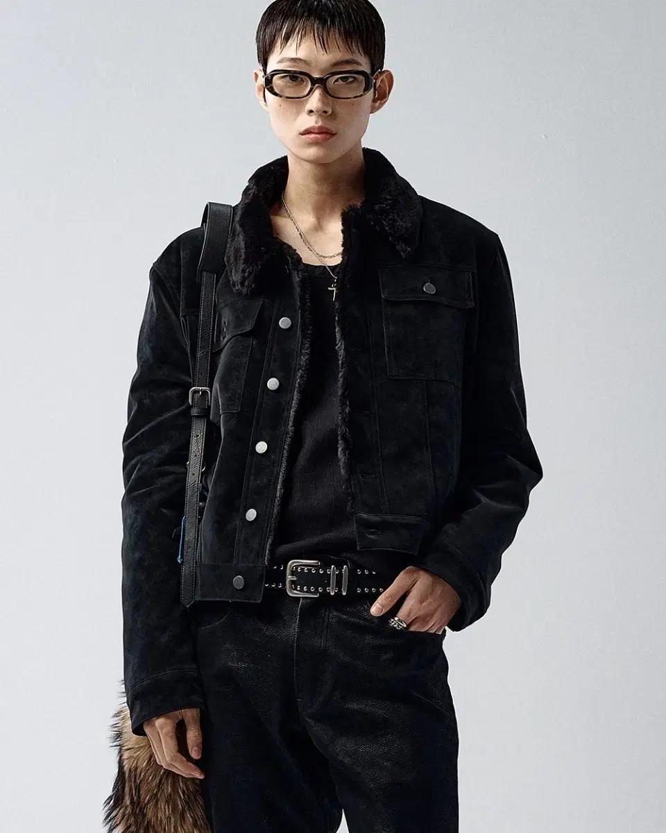 [1] 알렌느 퍼 트러커 자켓 블랙