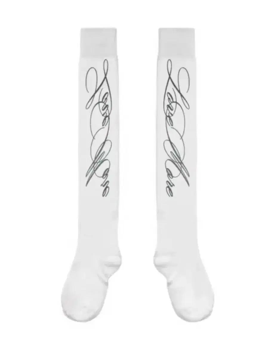 구해요) 본네 러브 모어 니삭스 bonnae