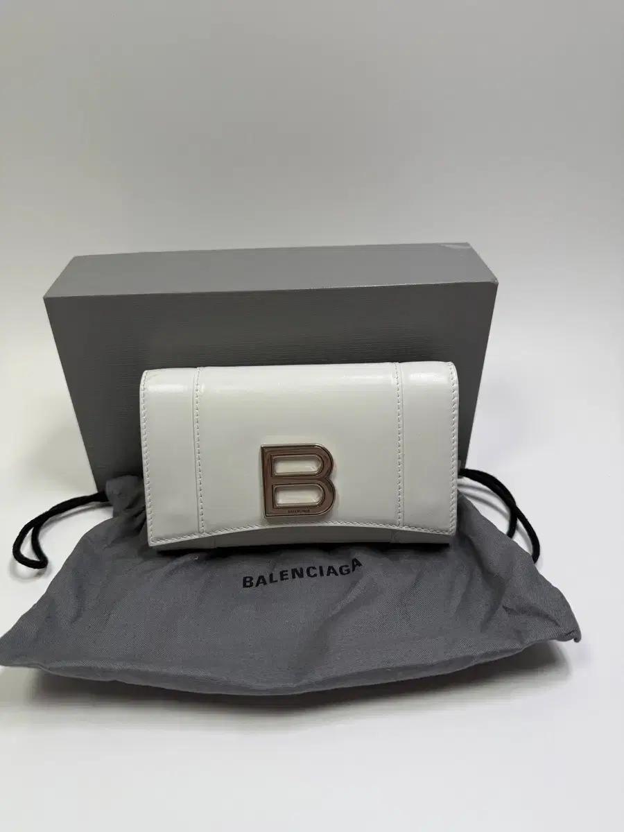 발렌시아가 장지갑