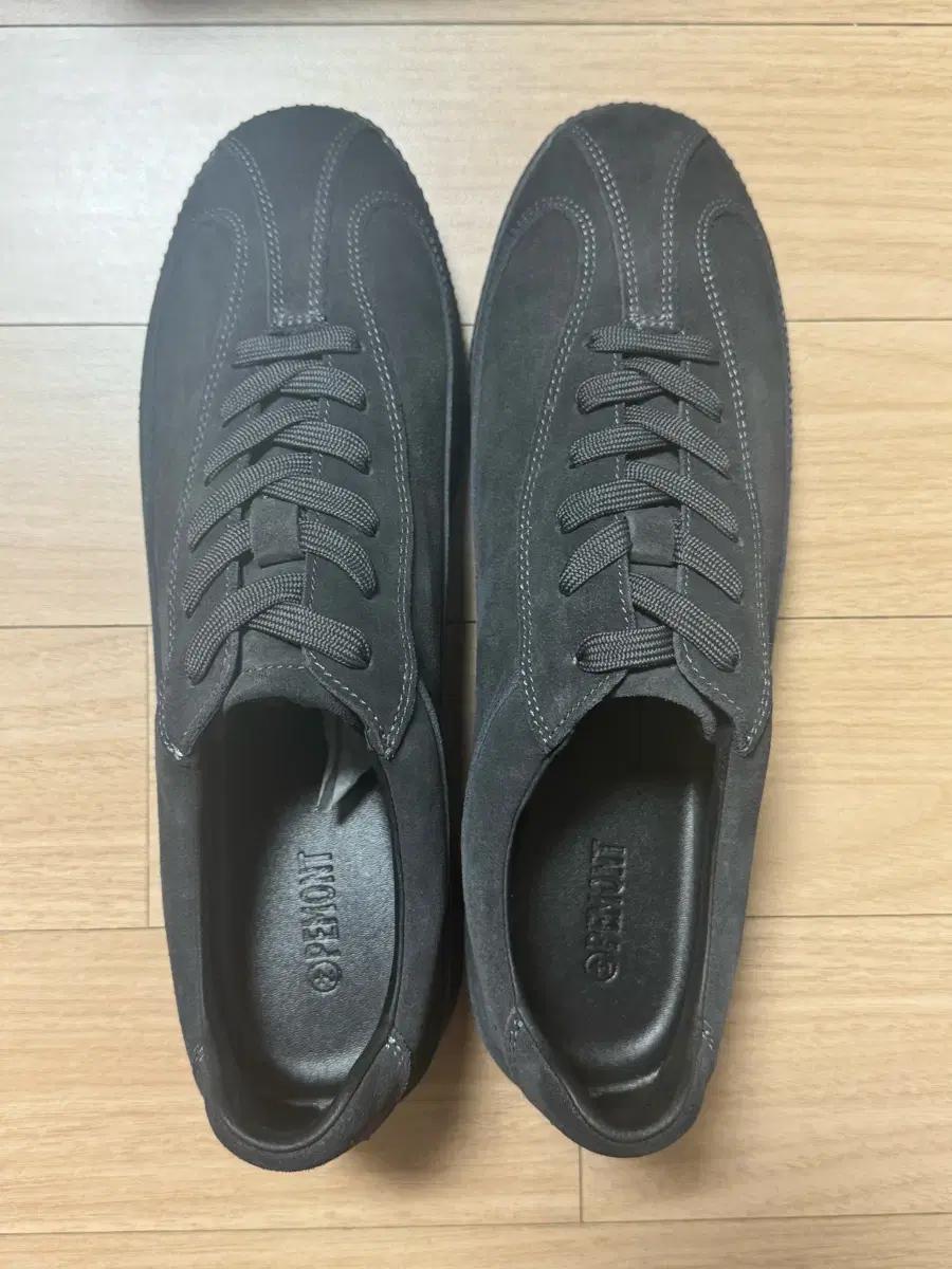 페몬트 드레스 차콜 스웨이드 270 새상품