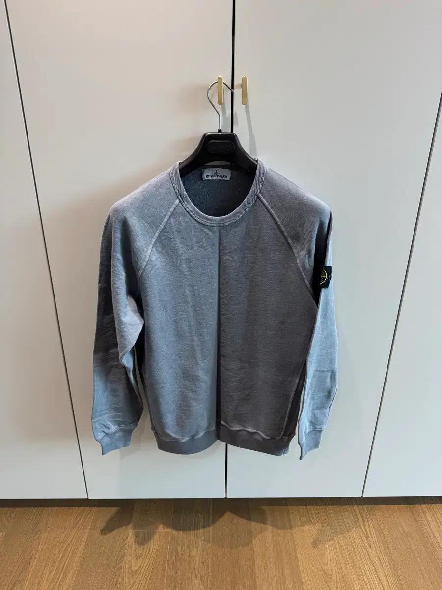 스톤아일랜드 맨투맨