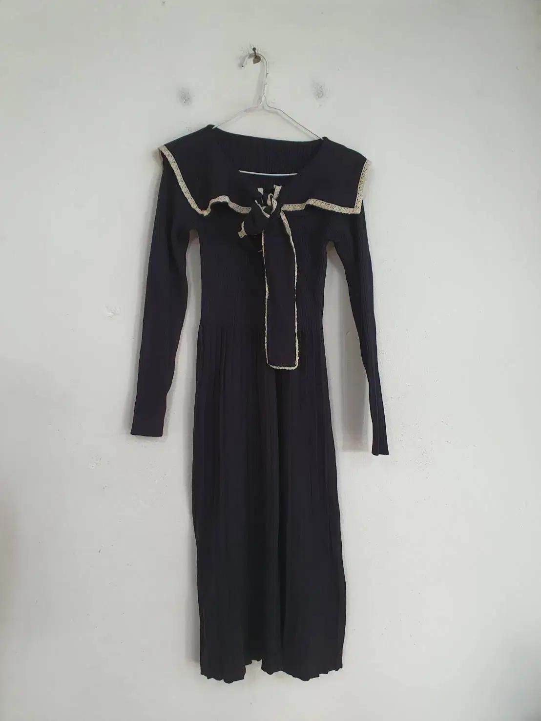 여성 블랙 리본타이 니트 롱 원피스 55 제이샵