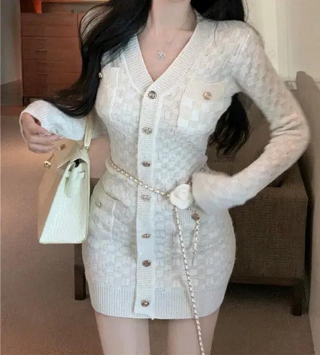 [새상품/*빠른발송*] 벨트포함 스팽글 블링 미니 원피스 가디건 아이보리