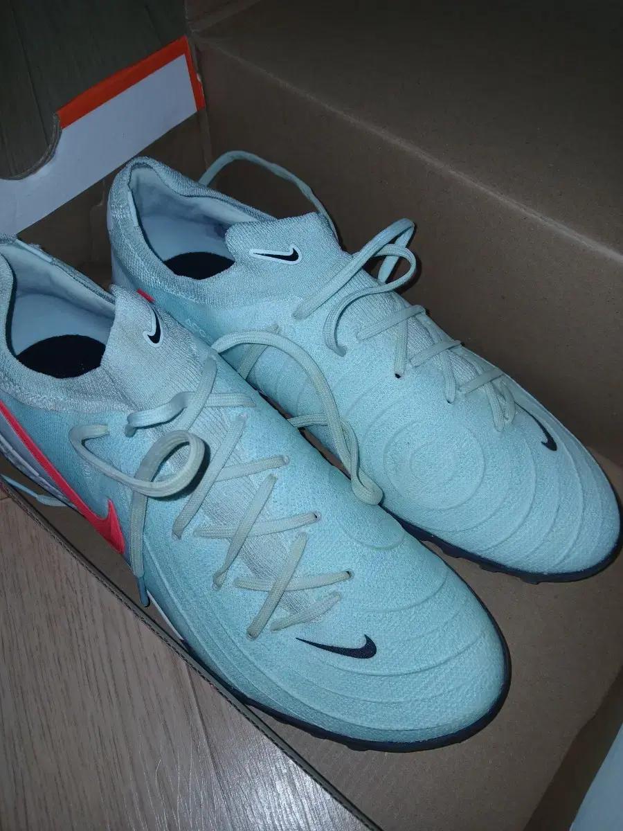 나이키 팬텀gx2프로tf 260 새상품급