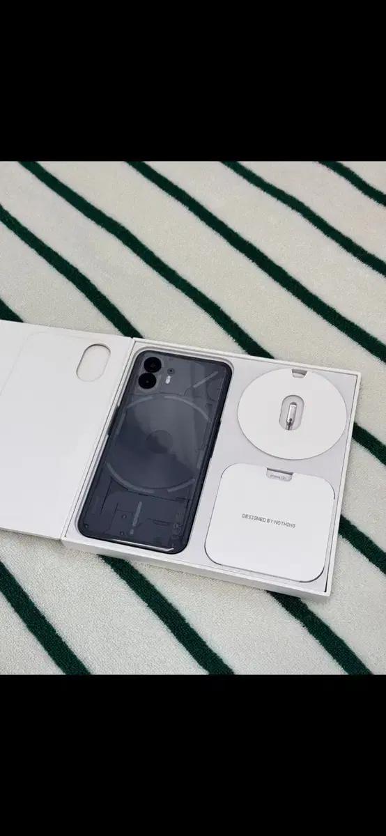 Nothing Phone (2) 풀박스