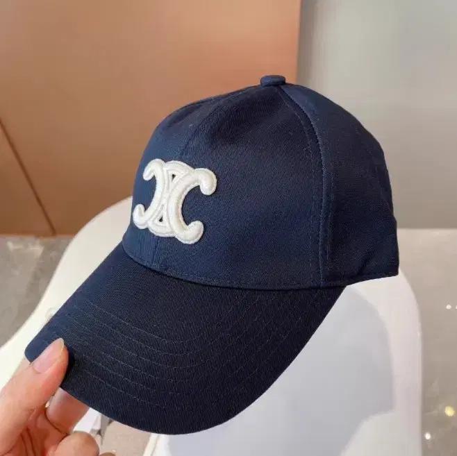 CELINE 셀린느 모자