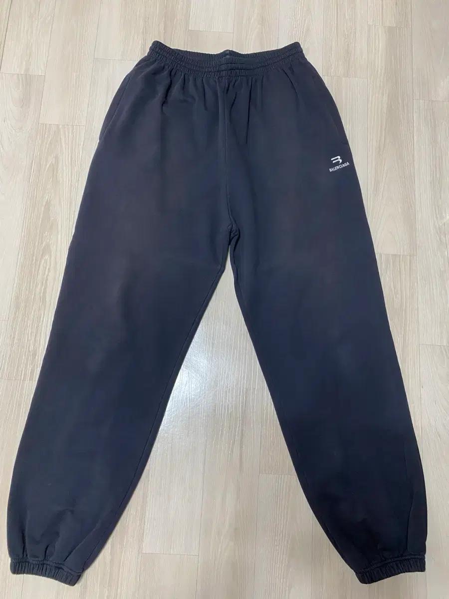 발렌시아가 스웻팬츠