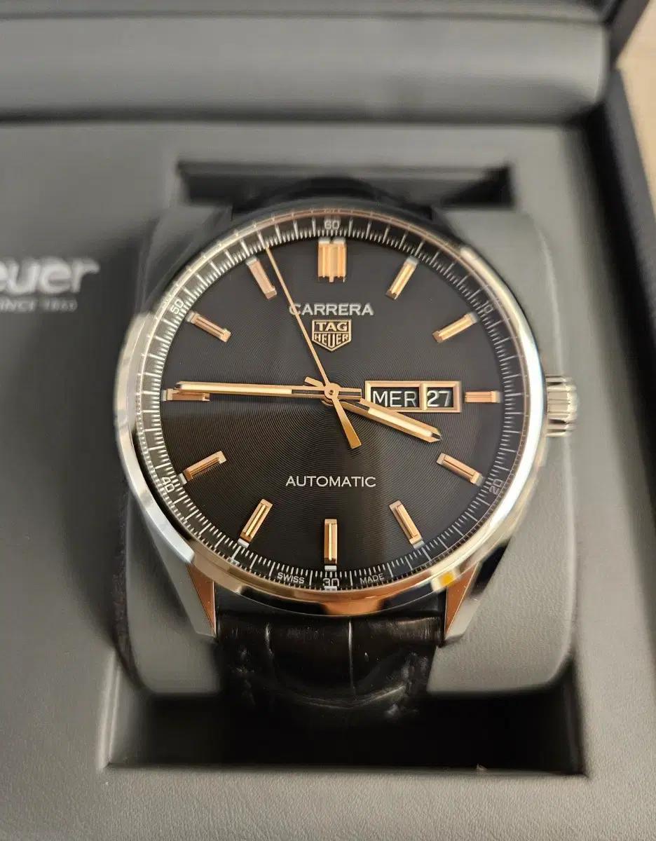 태그호이어까레라 데이 데이트 태그호이어 태그호이어 정장시계 최신형