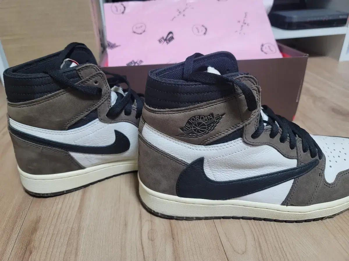 나이키 조던 1 스캇 하이 265