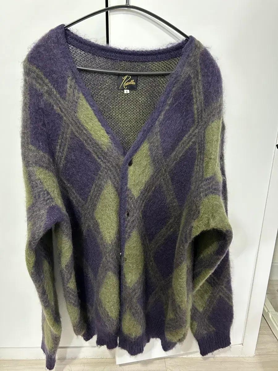 니들스 모헤어 가디건 아가일