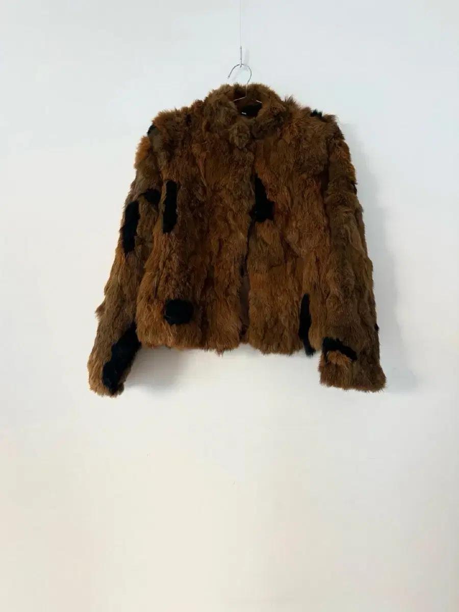 래빗퍼자켓, Spot rabbit fur jacket
