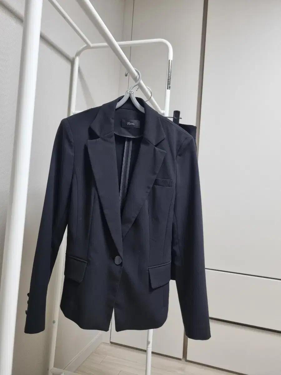 로엠 면접용 치마 정장 세트 55 사이즈