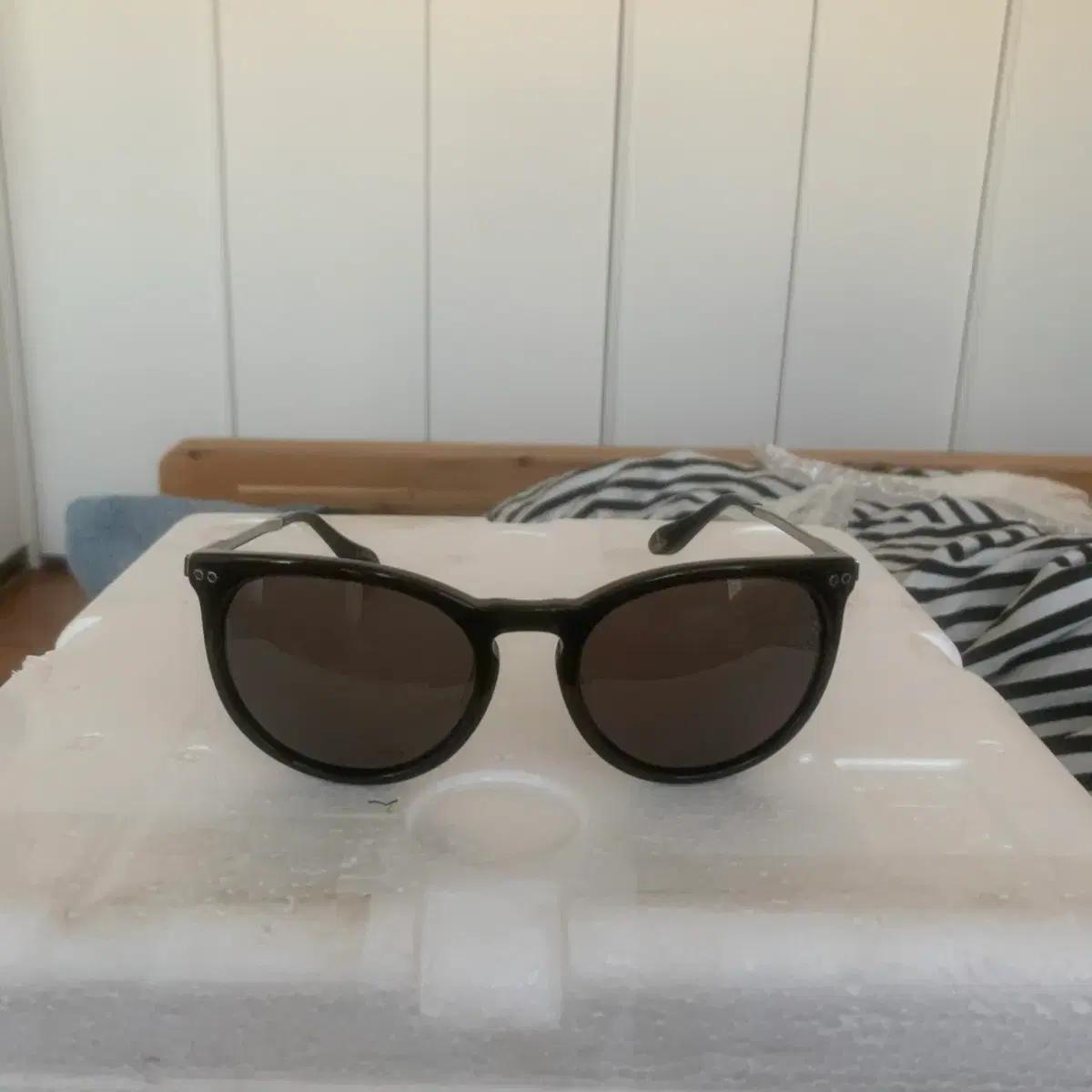 Vivienne Westwood 비비안웨스트우드 선글라스