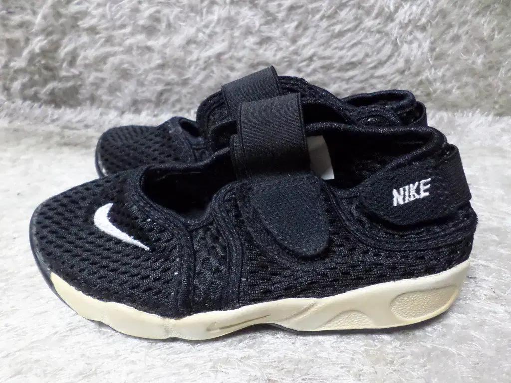 휘리릭구제 150 나이키 리프트 키즈 아동화 주니어 중고 신발