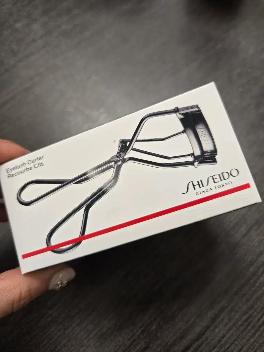 (새상품)시세이도 아이래쉬 컬러 뷰러