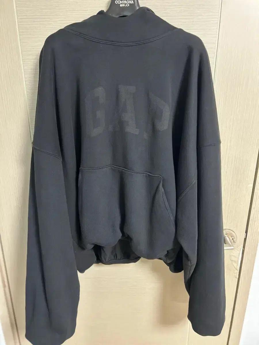 이지 갭 발렌시아가 워시드 블랙 후드 m사이즈