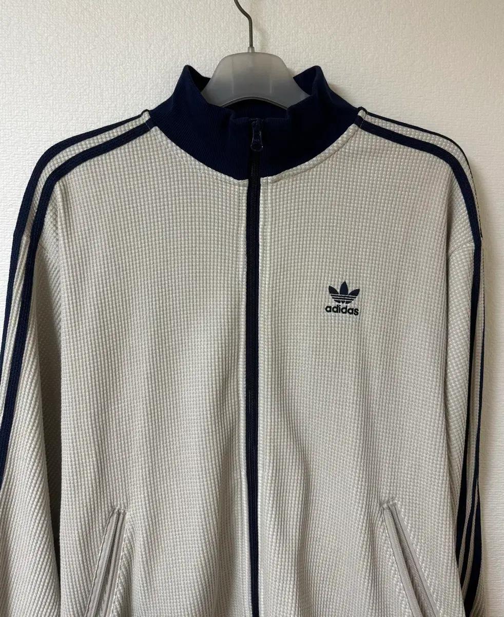 아디다스 니트 트랙탑 베이지 져지