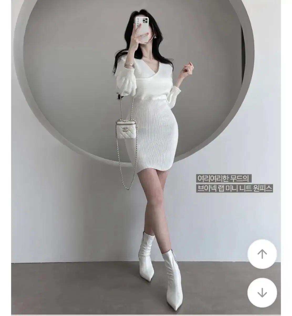 여리핏 브이넥 아이보리 랩 미니 니트원피스