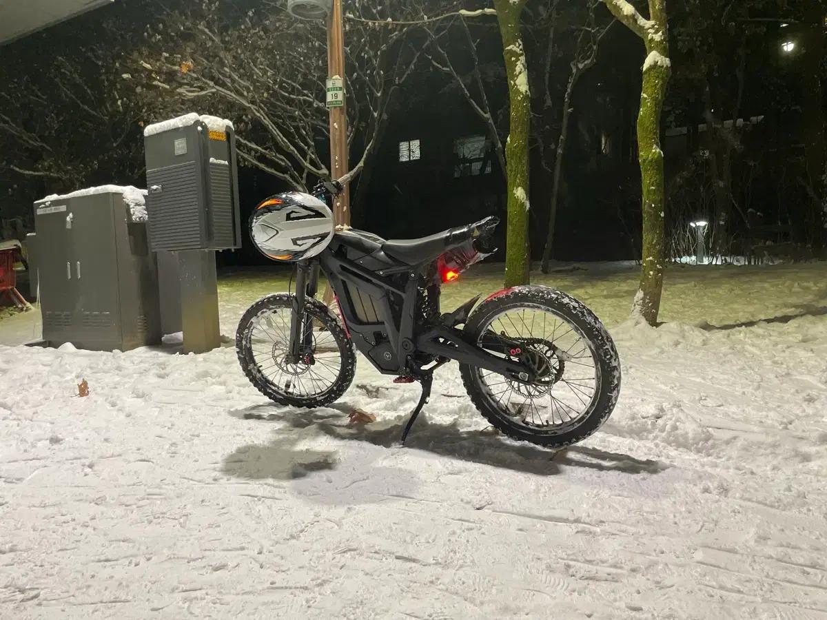 써론 탈라리아 스팅 라이트비x랑 대차봐요