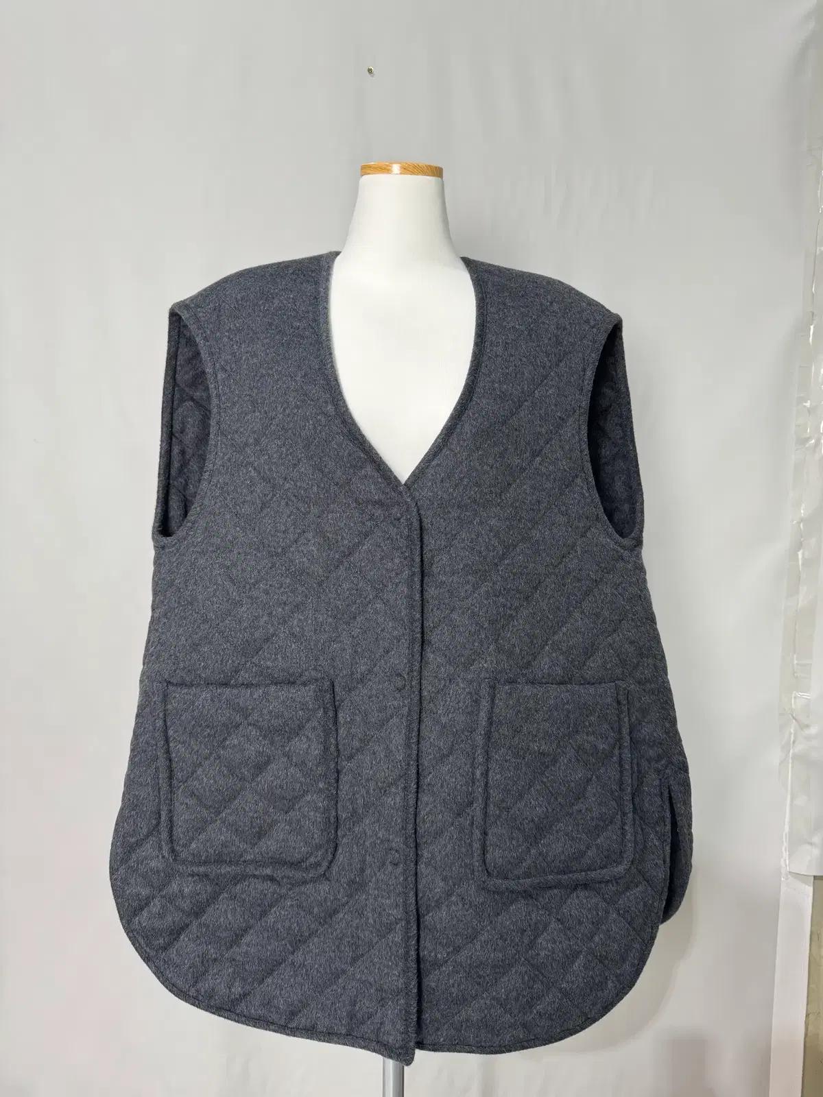 TOTEME 토템 울 퀼팅 베스트 A39-AT12